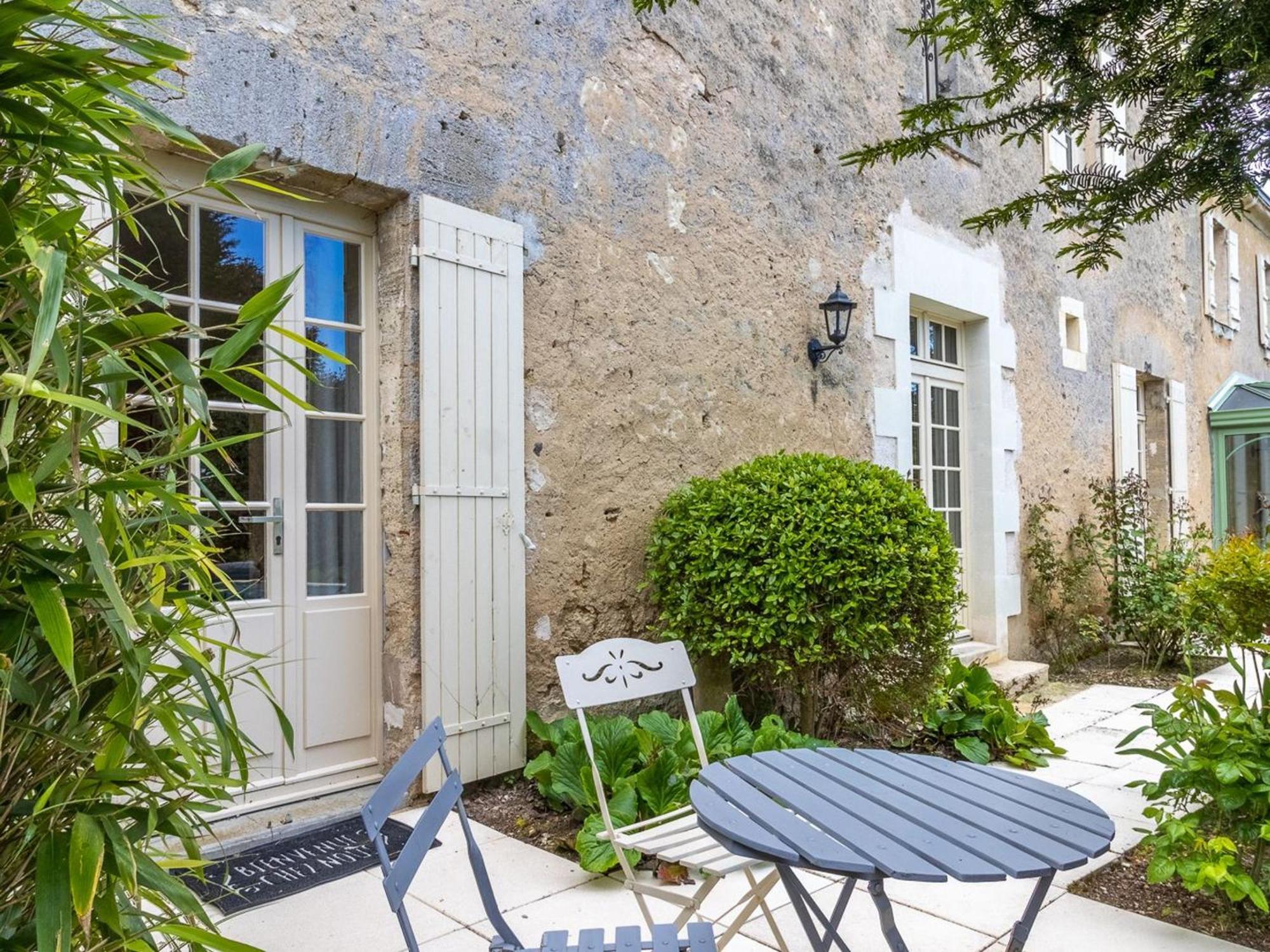 Sejour De Charme Avec Piscine A Saint-Georges-Sur-Layon, Proche De Saumur Et Des Chateaux De La Loire - Fr-1-622-81 Bed & Breakfast Doue-en-Anjou Bagian luar foto