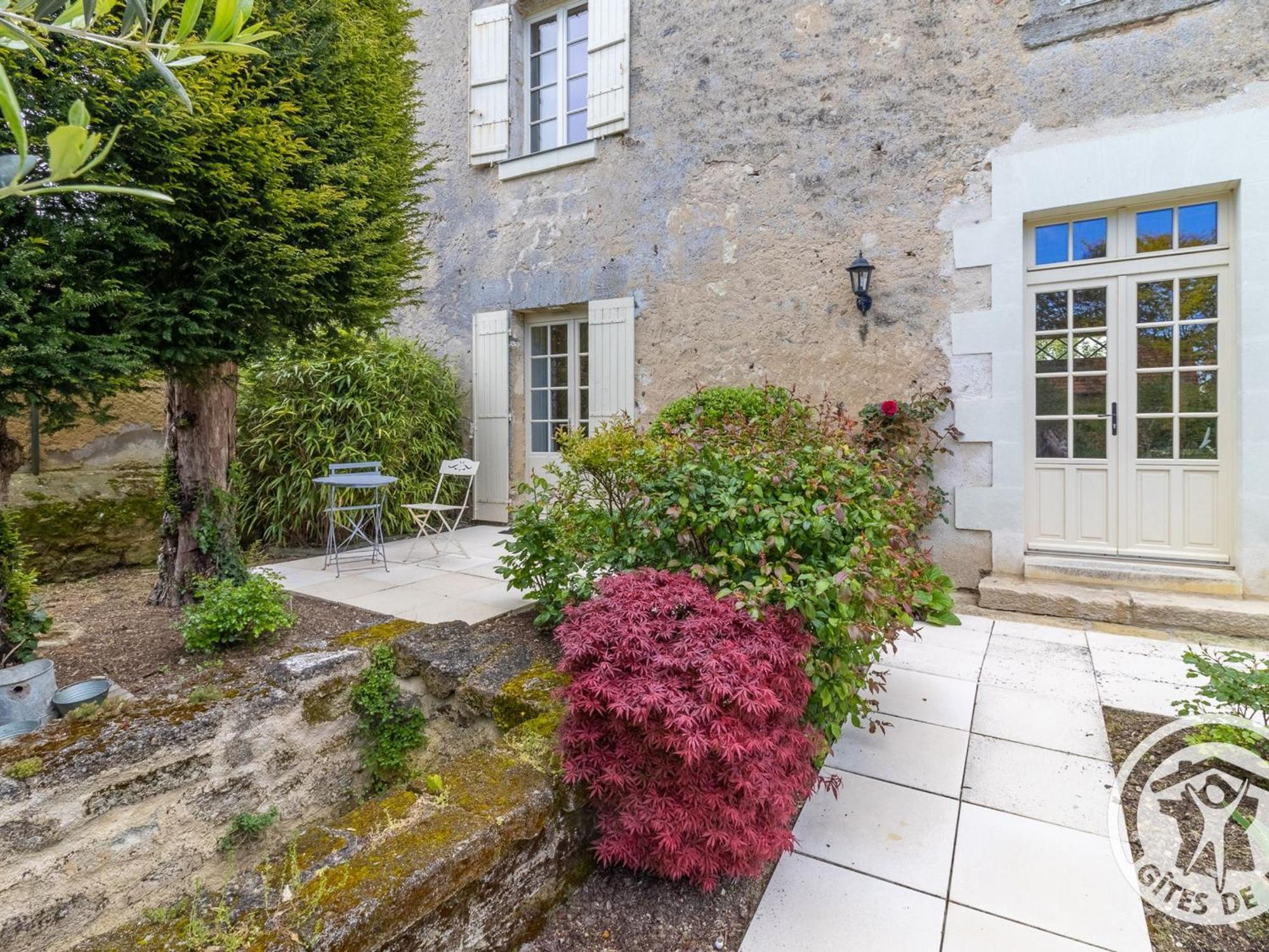 Sejour De Charme Avec Piscine A Saint-Georges-Sur-Layon, Proche De Saumur Et Des Chateaux De La Loire - Fr-1-622-81 Bed & Breakfast Doue-en-Anjou Bagian luar foto